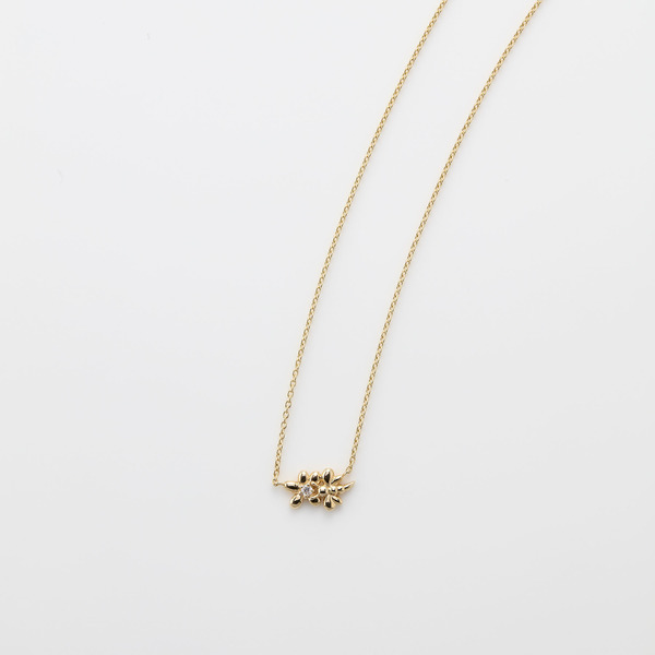 Honeybee diamond necklace