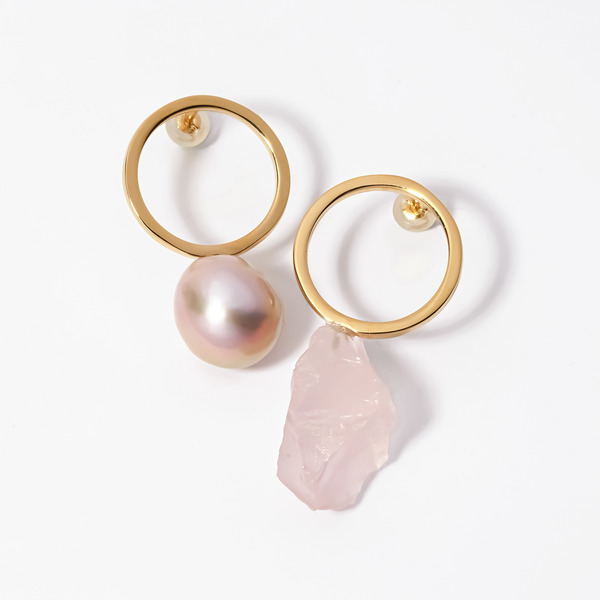 Pearl and rose earrings