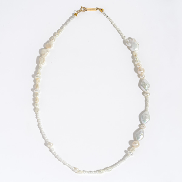 Pearl family necklace
